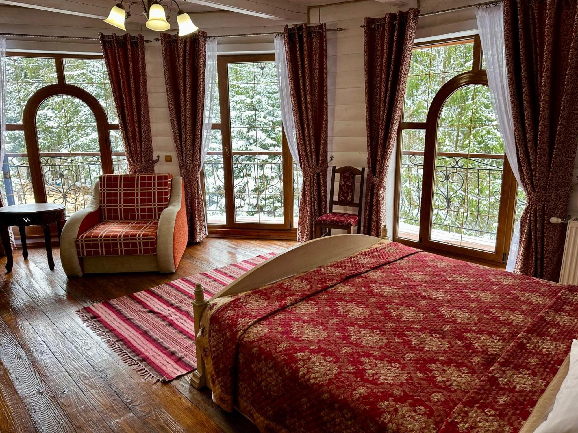 Hotel Dykyi Med