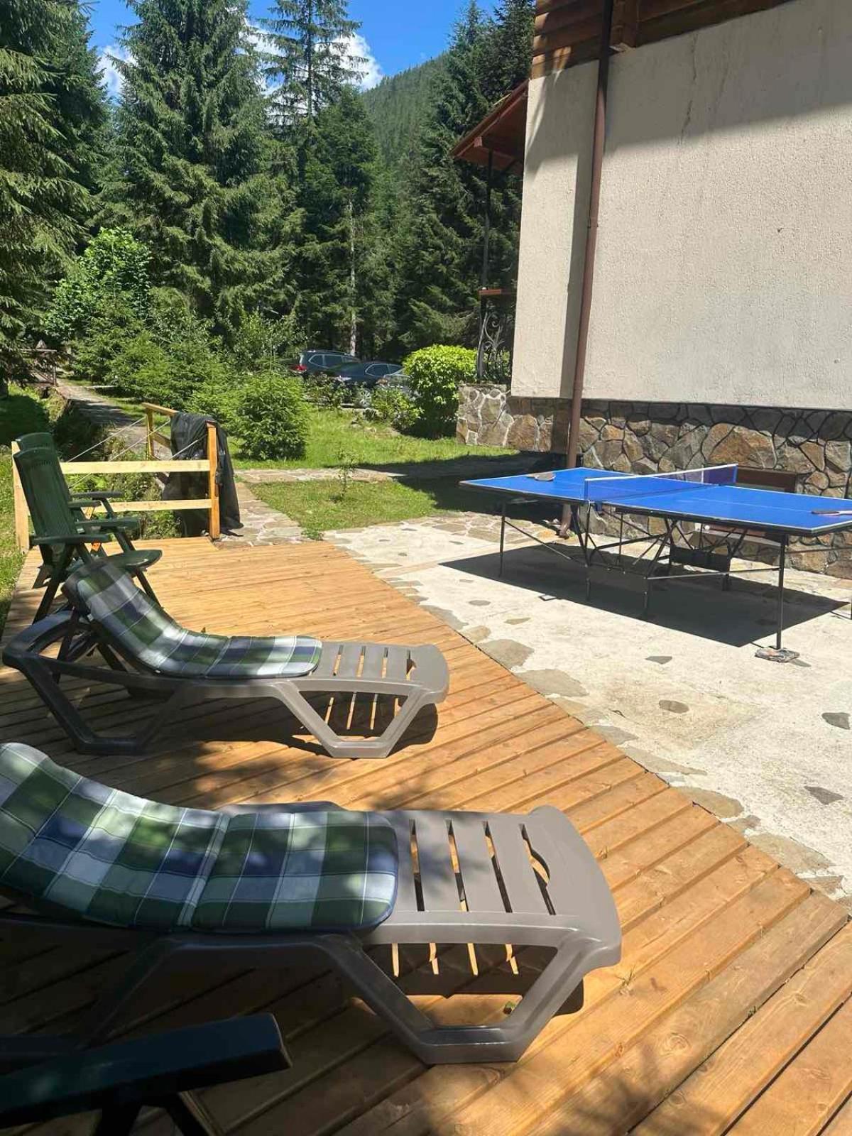 Dykyi Med Hotel